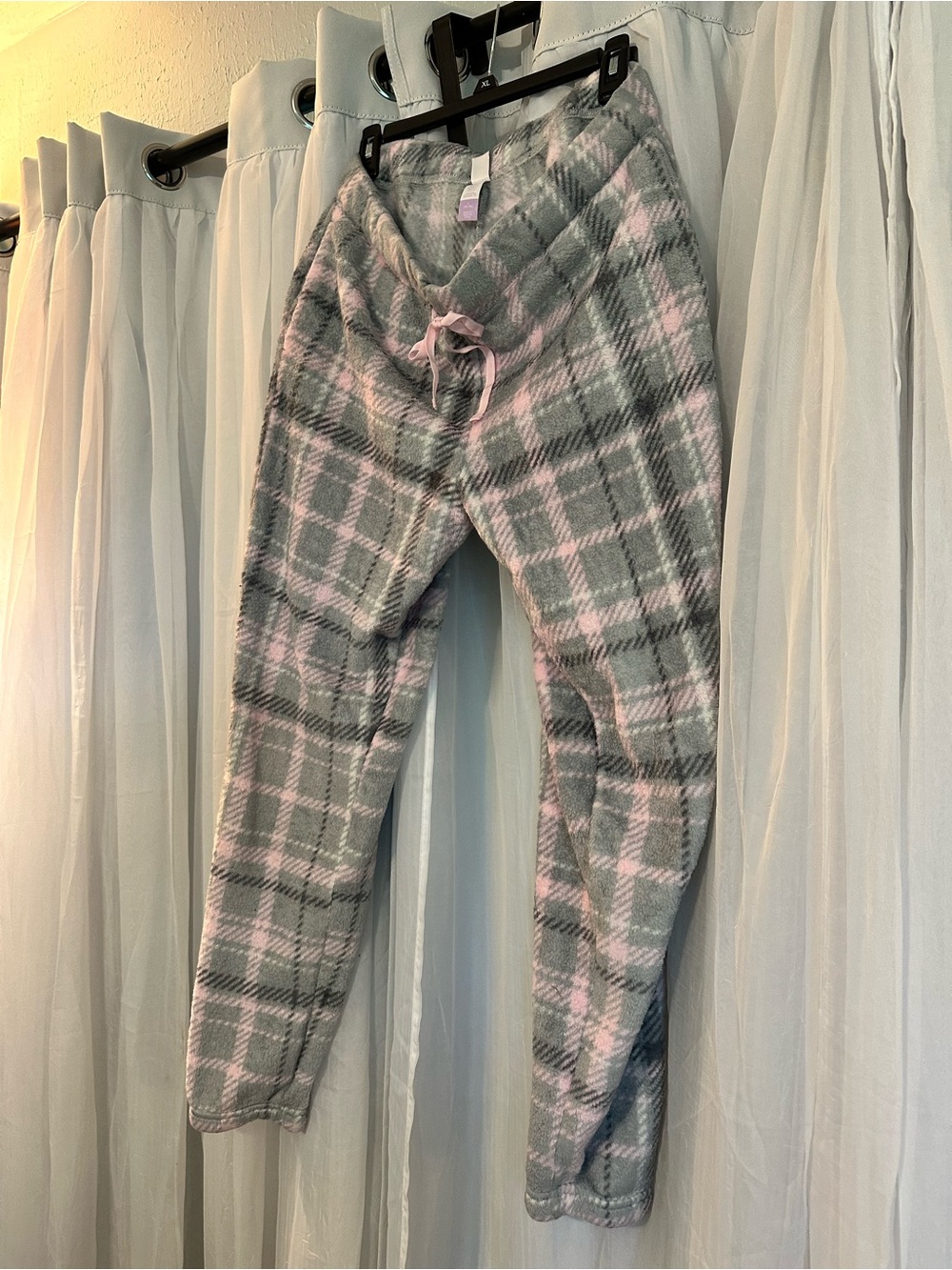 Women’s Plaid Fleece Lounge Pants - Pink & Gray - Picture 4 of 6